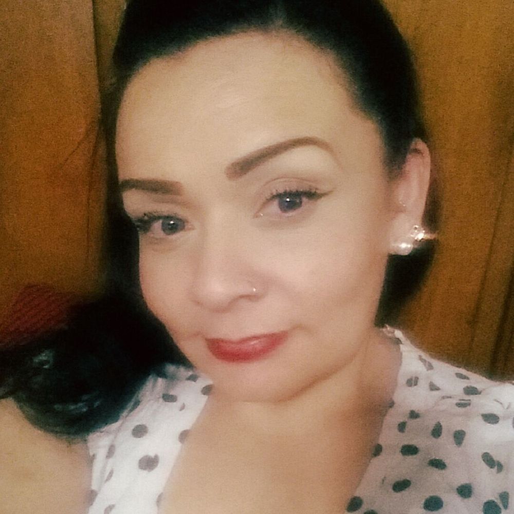 Meet your Posher, Lorena